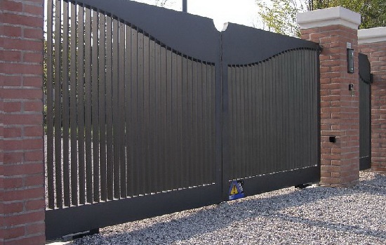 Купить новые ворота Абакан откатные в Североуральске по цене от 84544 руб